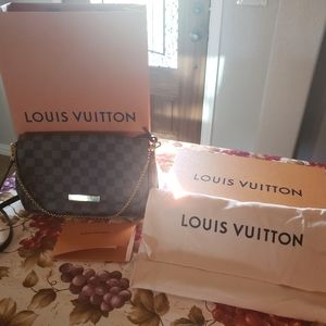 Authentic Louis Vuitton Favorite Demier Crossbody Bag Purse- DISCONTINUED!